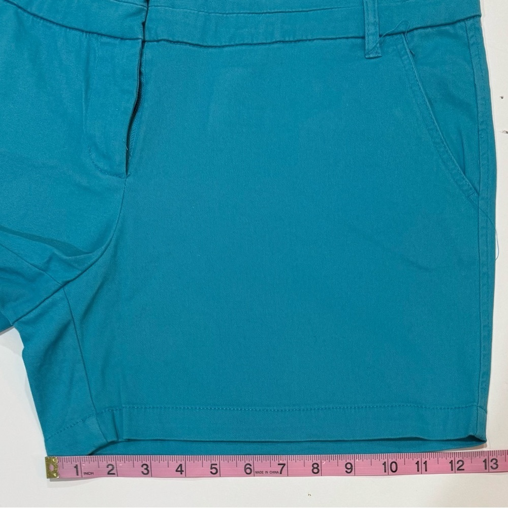 Turquoise Shorts Womens Size 14 Stretch Casual Summer Blue Flat Front Mid Rise - Picture 7 of 7